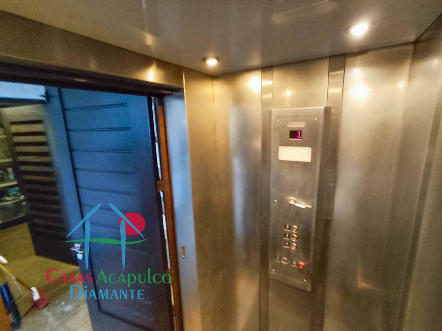 Villa Las Nubes - Elevador 3